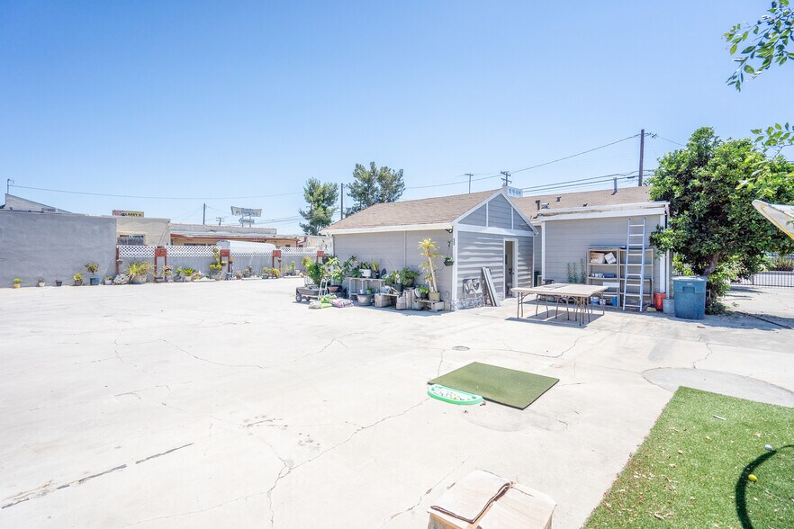 More Photos Of 9631 Artesia Blvd, Bellflower General Retail For Sale
