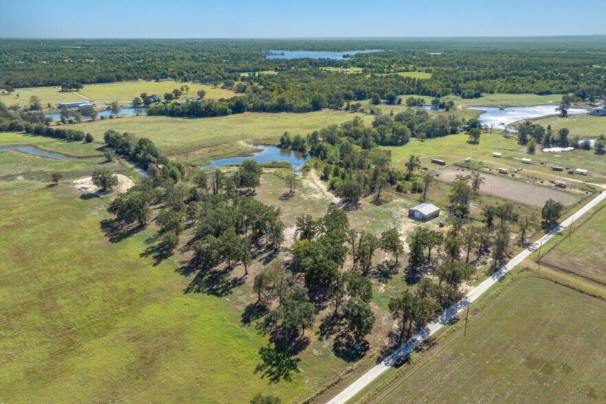 More Photos Of 806 County Road 2918, Alba Land For Sale