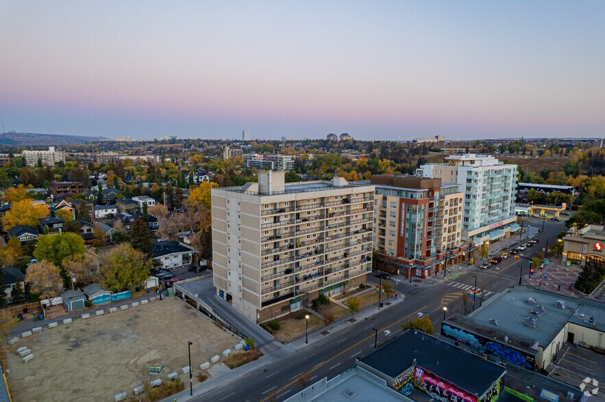 More Photos Of 325 10th St NW, Calgary Apartments For Lease