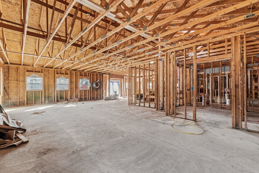 More Photos Of 201 W Saginaw Rd, Sanford Freestanding For Sale