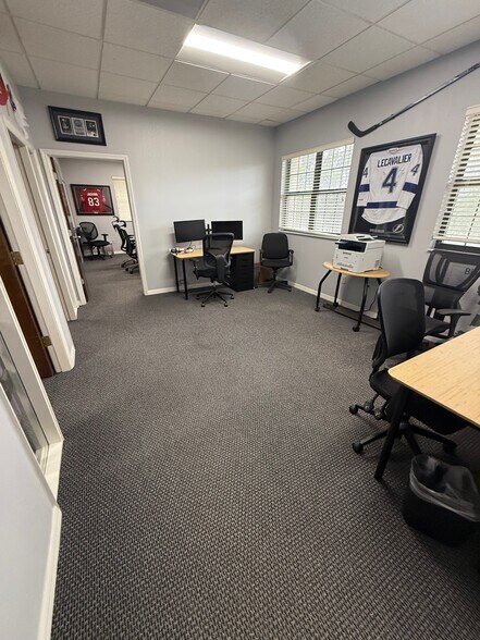 More Photos Of 2841 Executive Dr, Clearwater Office For Sale