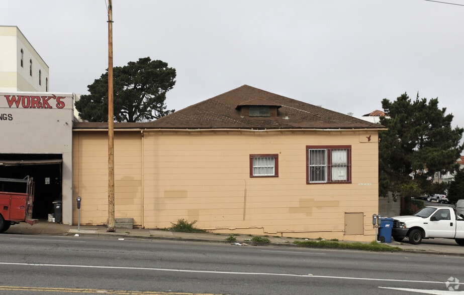 More Photos Of 3344 San Jose Ave, Daly City Lodge Meeting Hall For Sale