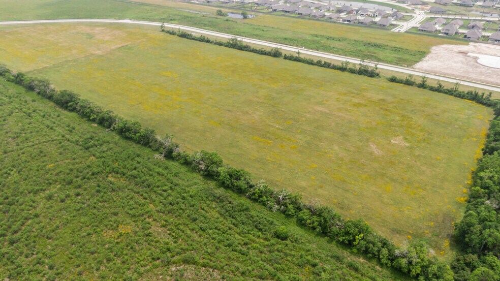 More Photos Of 0 Gill Parkway, Mont Belvieu Land For Sale