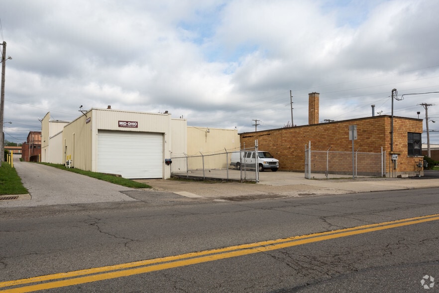 More Photos Of 102 E 5th St, Mansfield Manufacturing For Sale