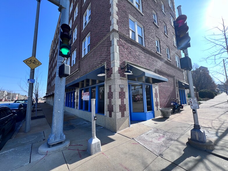 More Photos Of 3853-3855 Lindell Blvd, Saint Louis Apartments For Lease