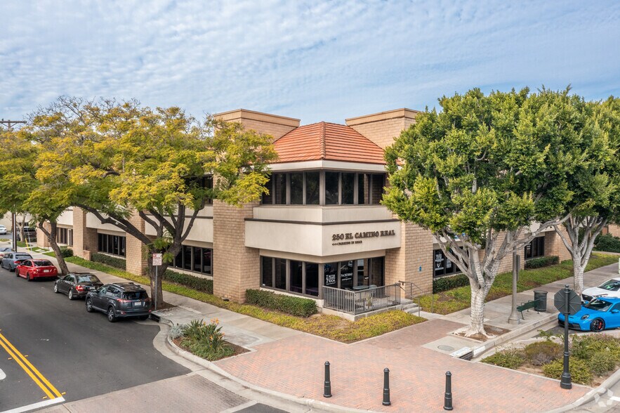 More Photos Of 250 El Camino Real, Tustin Office For Lease