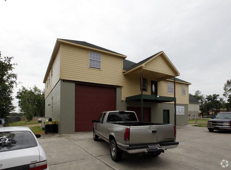 More Photos Of 4406 Theiss Rd, Humble Flex For Lease