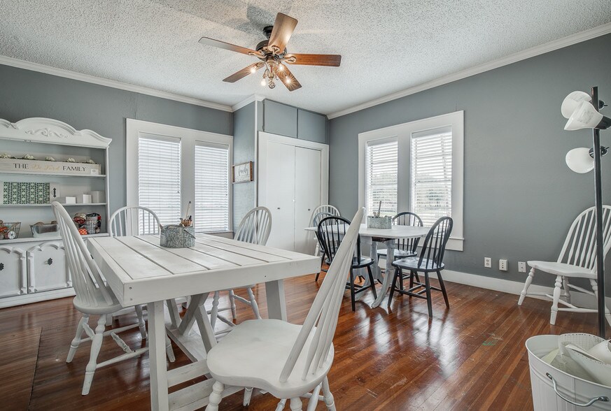 More Photos Of 207 Laurence Dr, Heath Office For Lease