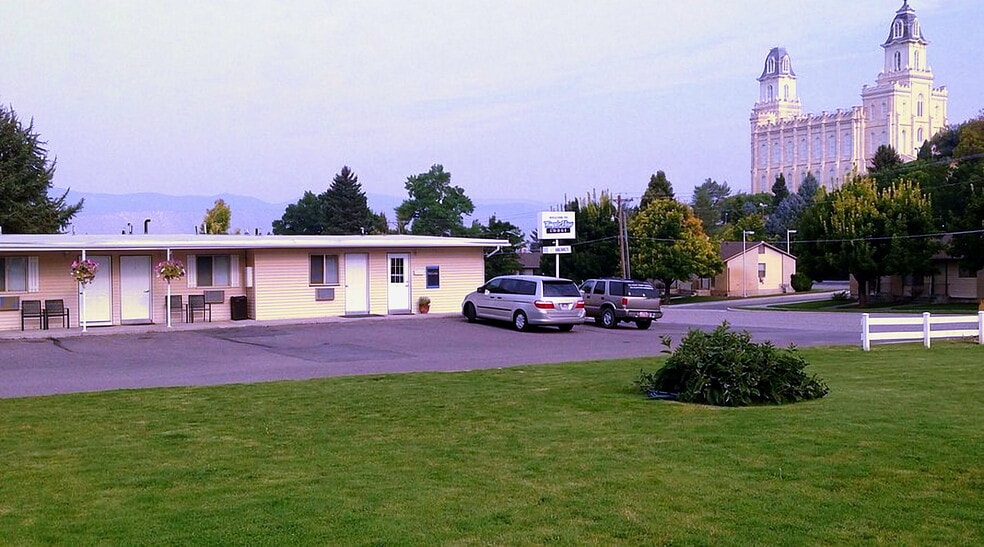 More Photos Of 260 E 400 N, Manti Hotel For Sale