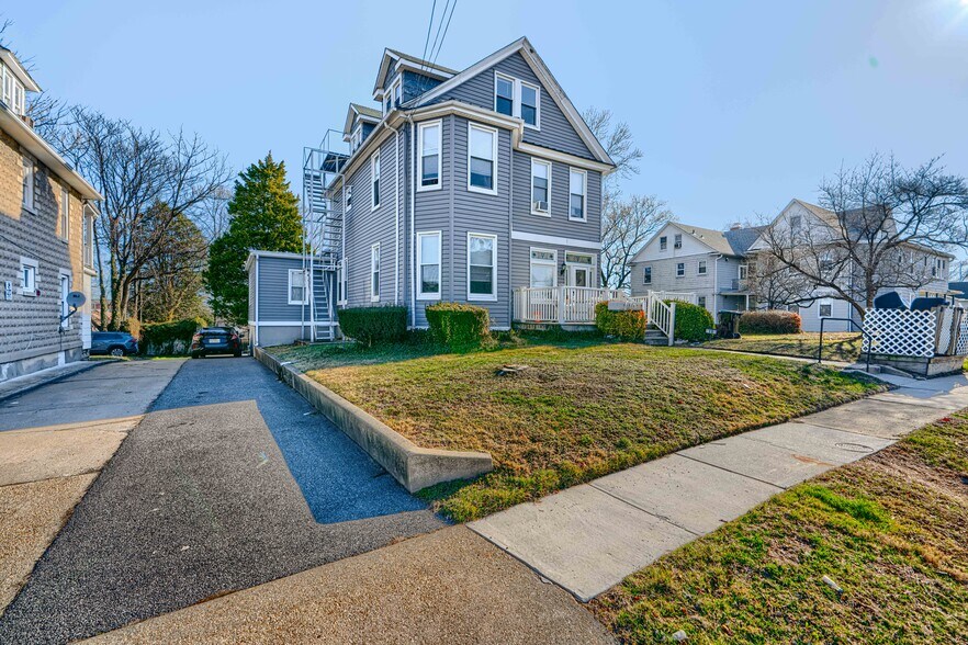 More Photos Of 10-14 E Overlea Ave, Baltimore Apartments For Sale