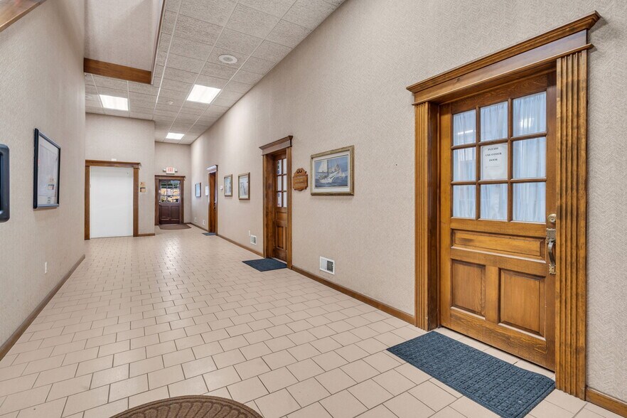 More Photos Of 800 The Plaza, Sea Girt Office For Sale