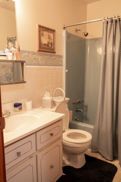 More Photos Of 1500 Summit St, Portsmouth Apartments For Sale