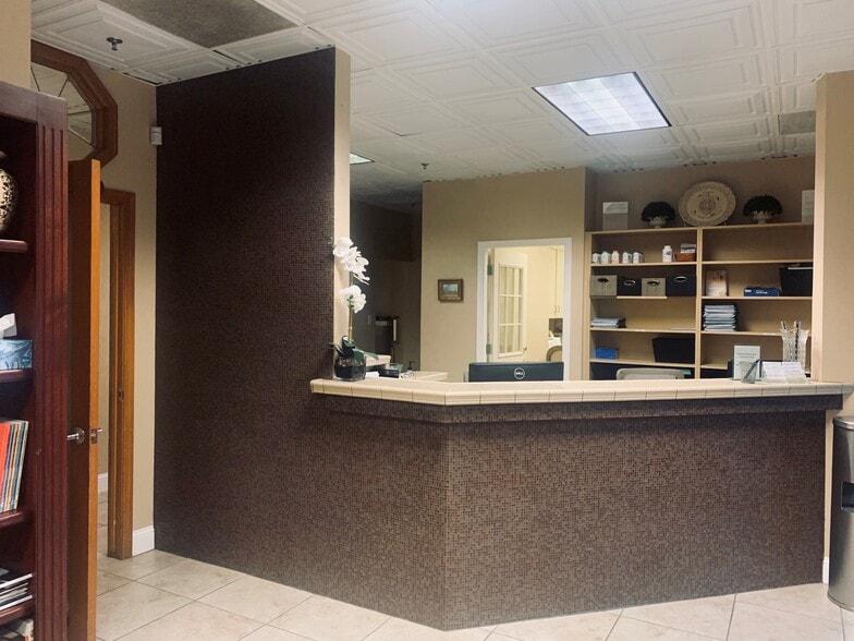 More Photos Of 3585 W Beechwood Ave, Fresno Office For Sale