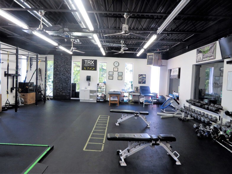 More Photos Of 1235 Rt 23, Wayne Warehouse For Lease
