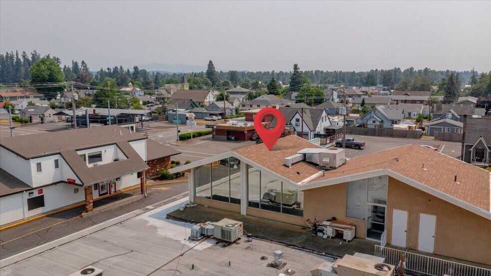 More Photos Of 143-147 W Washington St, Stayton Freestanding For Lease