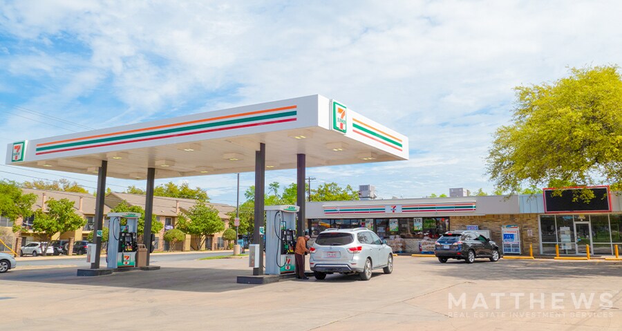 Primary Photo Of 11643 Research Blvd, Austin Service Station For Sale