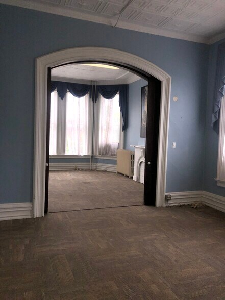 More Photos Of 20 W Central Ave, Delaware Office For Lease