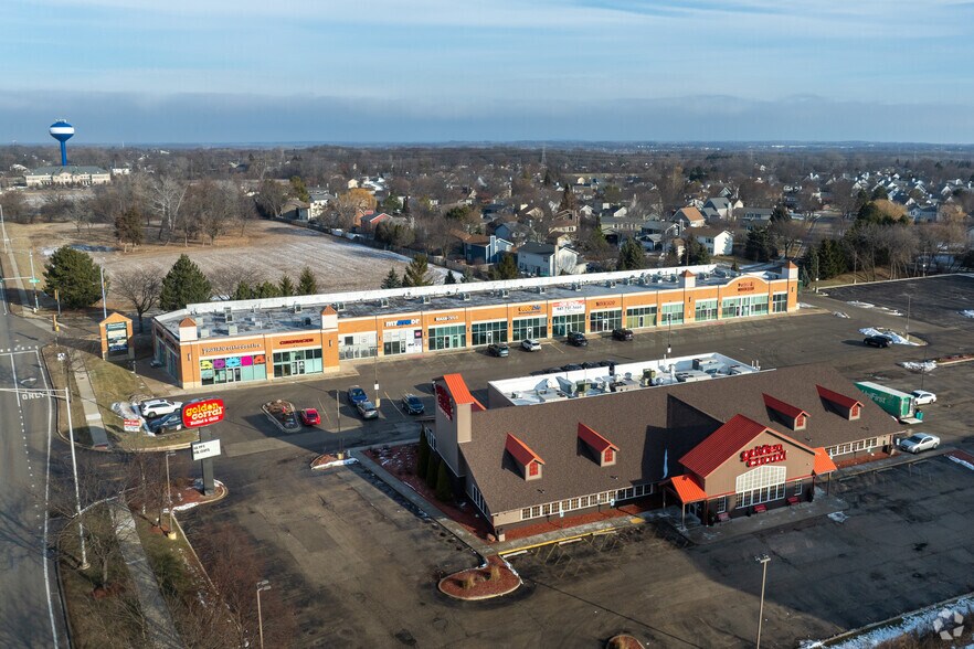 Primary Photo Of 1475 Dilleys Rd, Gurnee Unknown For Lease