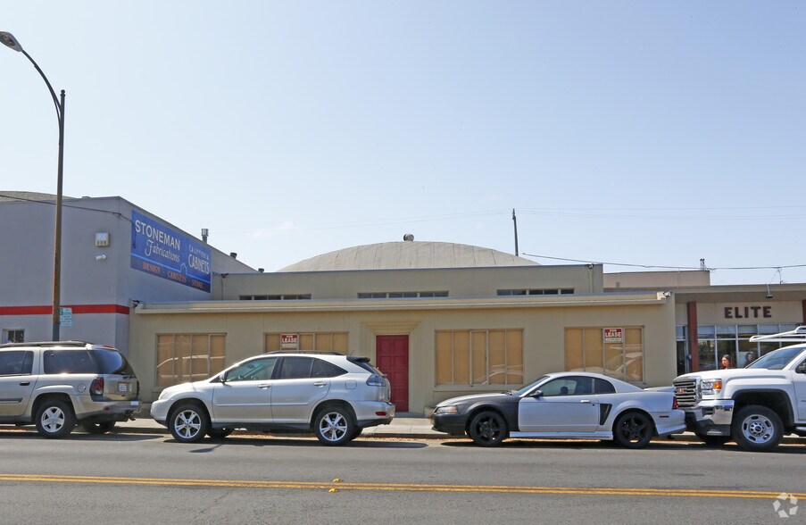 More Photos Of 2300 Palm Ave, San Mateo Warehouse For Lease