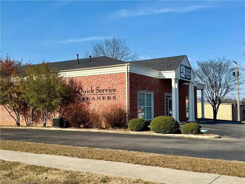 More Photos Of 718 S Arkansas Ave, Russellville Specialty For Sale