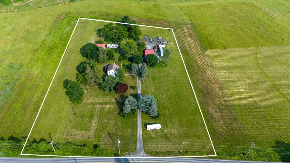 More Photos Of 1112 W Bridge St, Spring City Warehouse For Sale