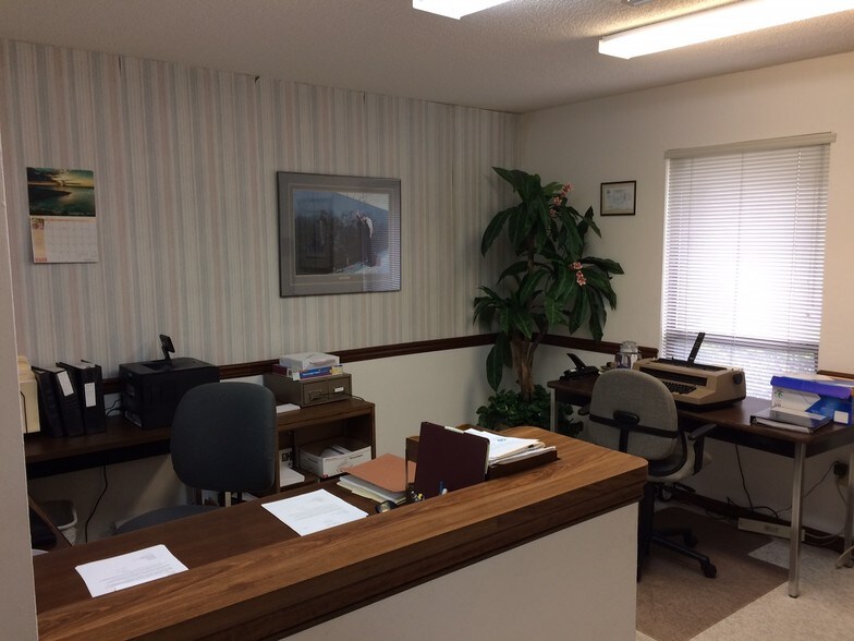 More Photos Of 1326 S Ridgewood Ave, Daytona Beach Office For Lease