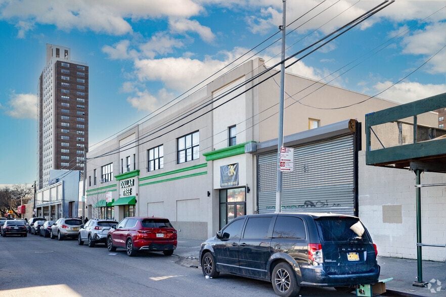 Primary Photo Of 340-356 Junius St, Brooklyn Storefront Retail Office For Lease