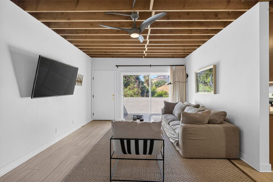 More Photos Of 22357 Pacific Coast Hwy, Malibu Apartments For Sale