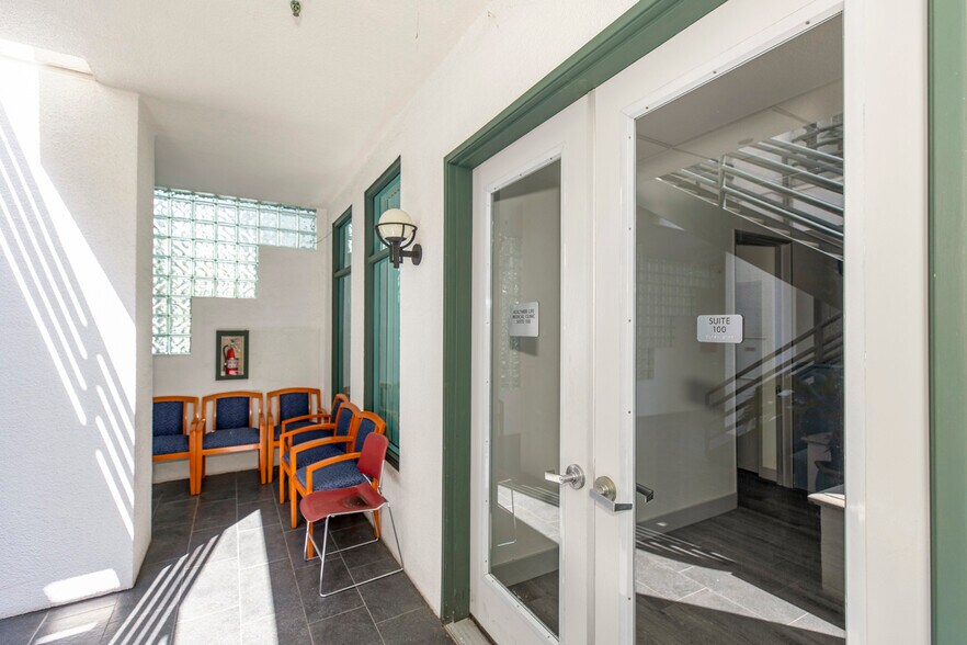 More Photos Of 350 W Arden Ave, Glendale Office For Lease