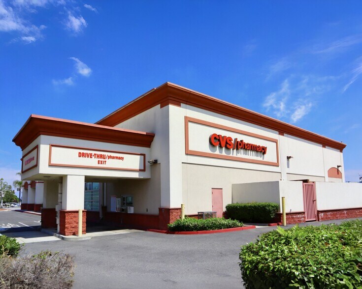 Primary Photo Of 9952 Las Tunas Dr, Temple City Drugstore For Lease