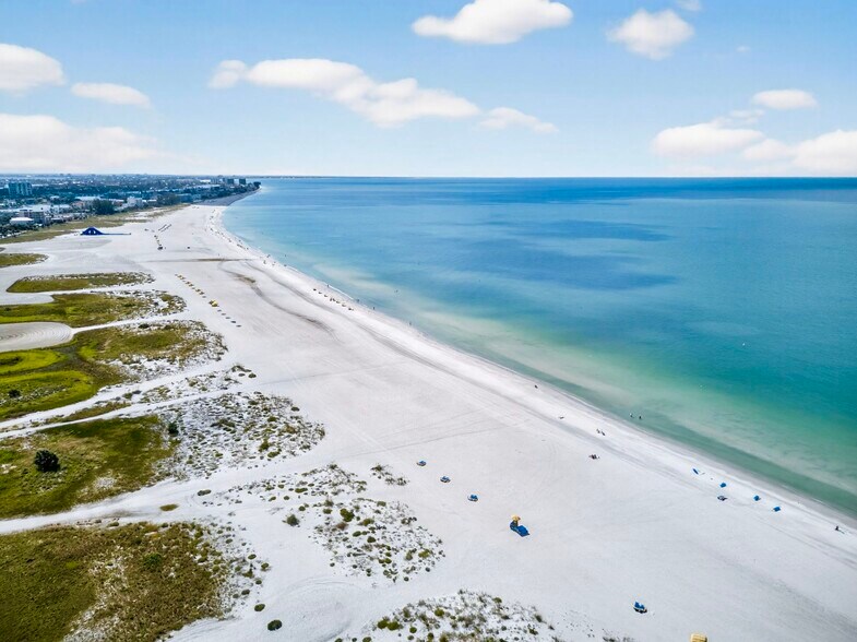 More Photos Of 275 116th Ave, Treasure Island Apartments For Sale