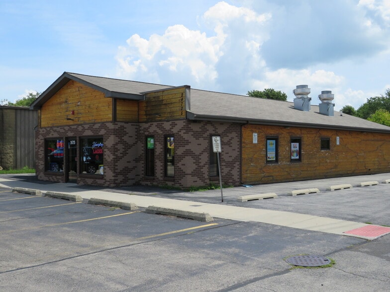 More Photos Of 24725 W Eames St, Channahon Veterinarian Kennel For Sale
