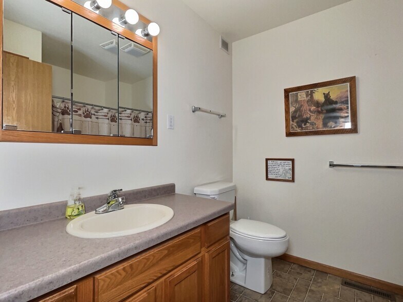 More Photos Of 8475 Hillcrest Ln, Saint Germain Hotel For Sale