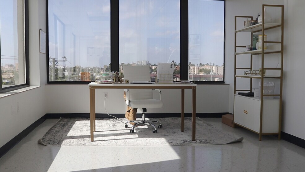 More Photos Of 1140 W 50th St, Hialeah Medical For Sale