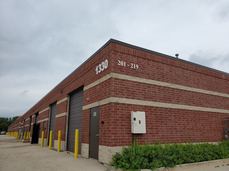 Primary Photo Of 1330 Crispin Dr, Elgin Warehouse For Lease