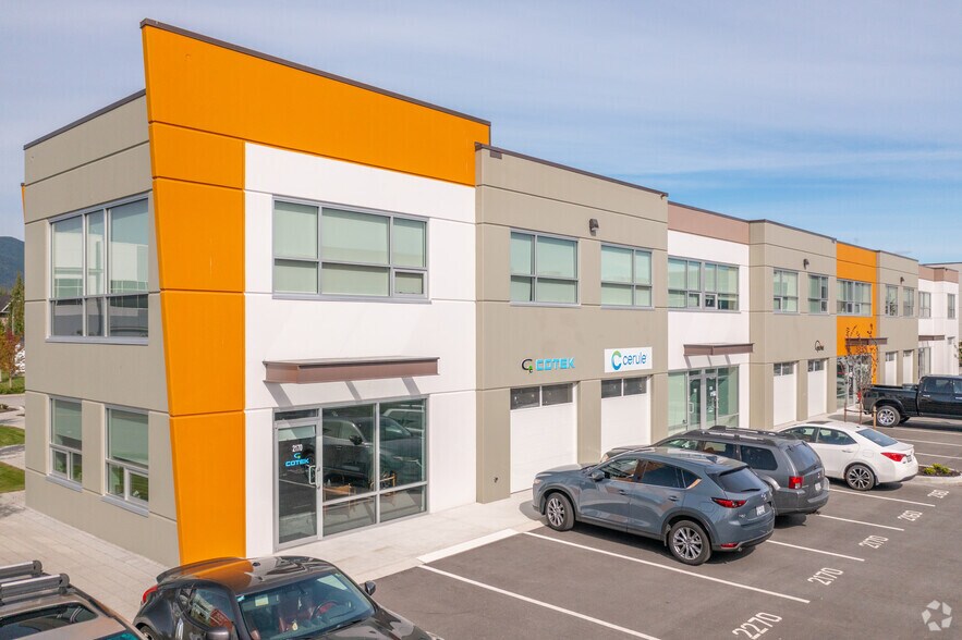 More Photos Of 853 Seaborne Ave, Port Coquitlam Flex For Sale