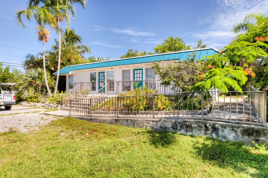 Primary Photo Of 21423 Overseas Hwy, Cudjoe Key Freestanding For Sale