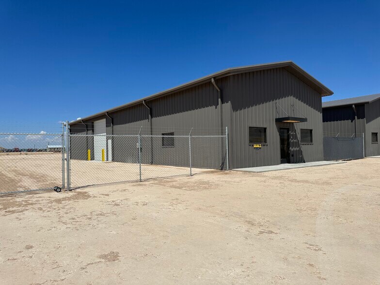 More Photos Of 1608 S County Road 1101, Midland Warehouse For Lease