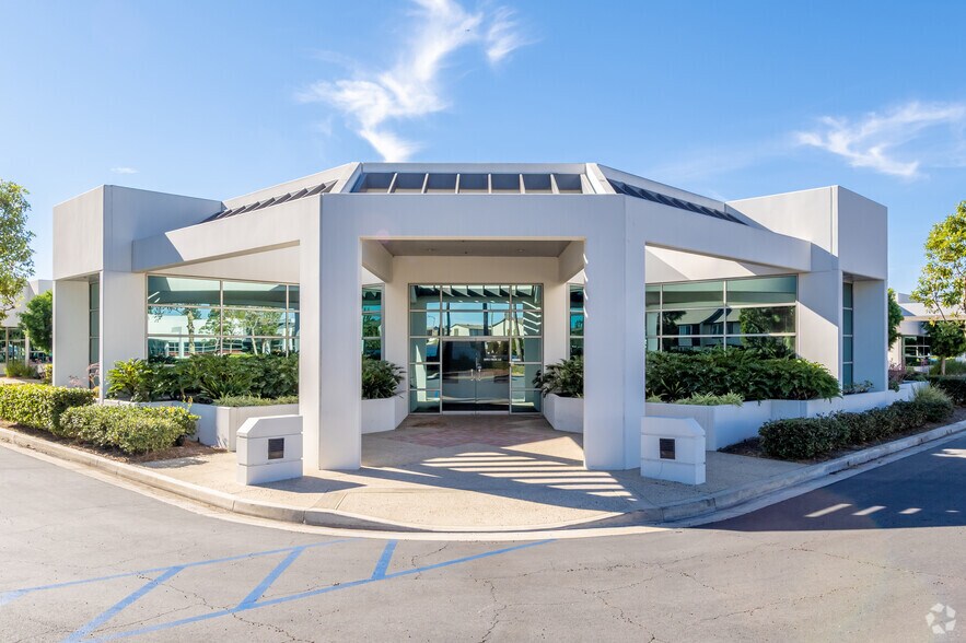 More Photos Of 11215 Knott Ave, Cypress Research And Development For Lease
