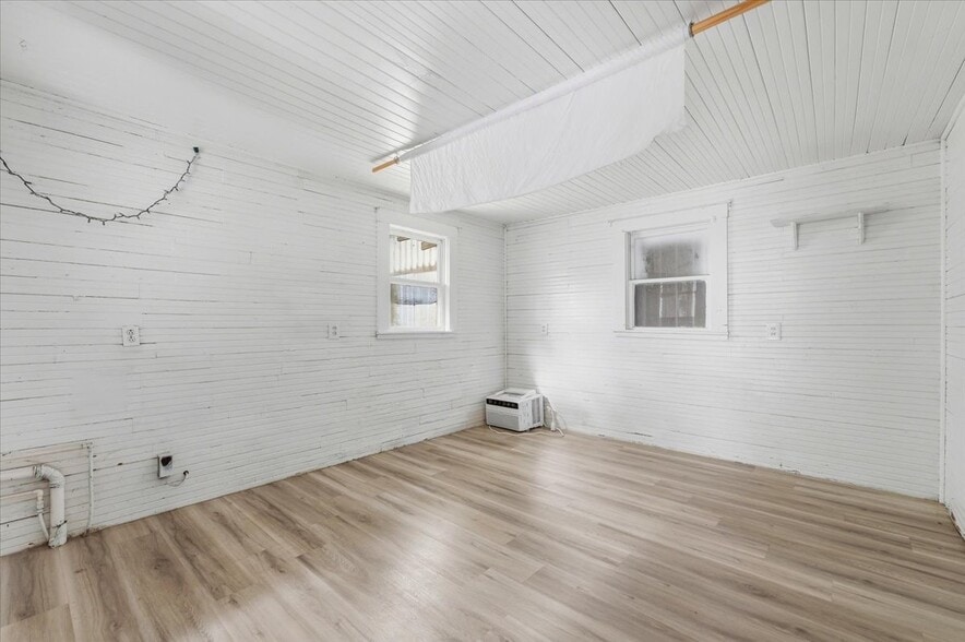 More Photos Of 506 Commonwealth Ave SW, Polk City Office Residential For Sale
