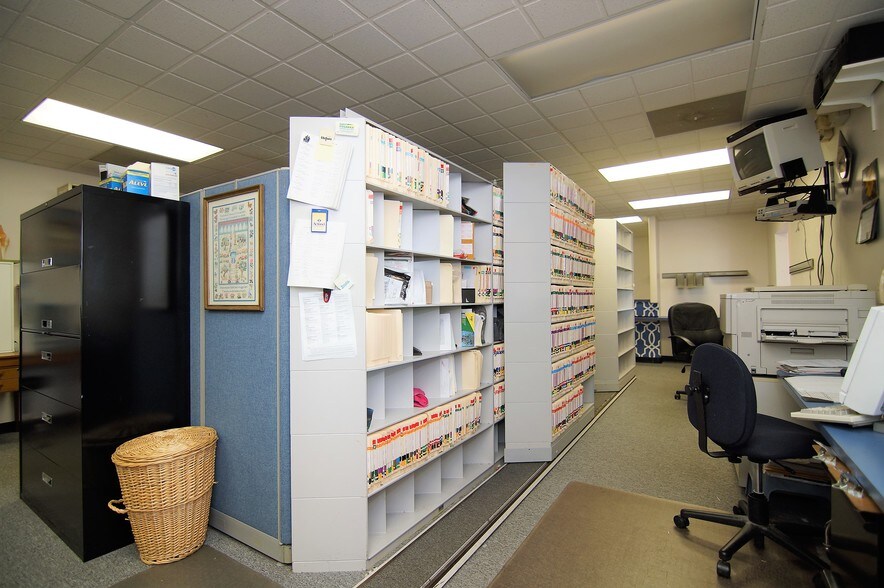 More Photos Of 555 E Eads Pky, Lawrenceburg Medical For Sale