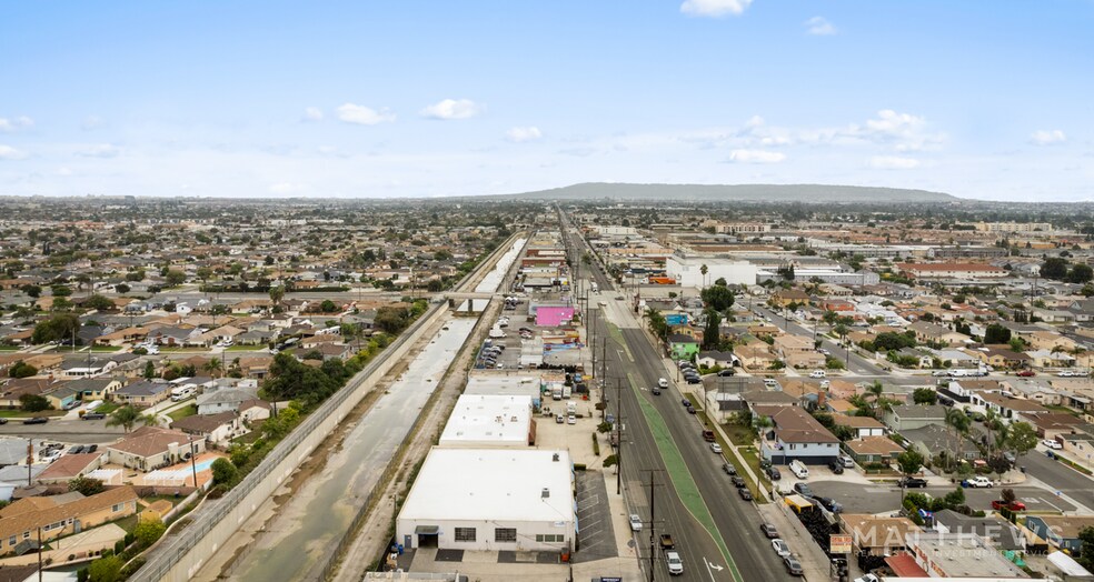More Photos Of 13214 Crenshaw Blvd, Gardena Warehouse For Lease