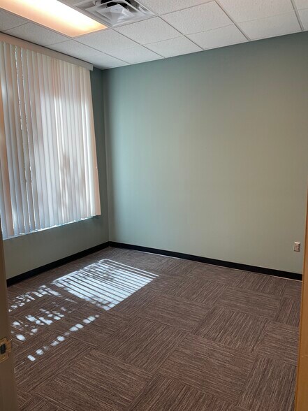 More Photos Of 7318 S 89th Pl, Mesa Showroom For Sale