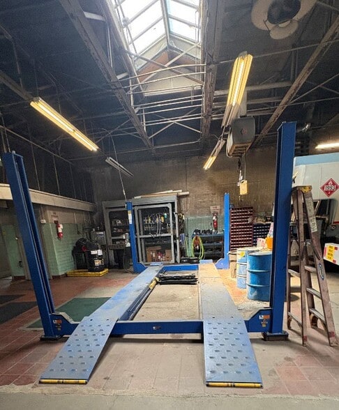More Photos Of 836 Fairfield Ave, Bridgeport Manufacturing For Sale