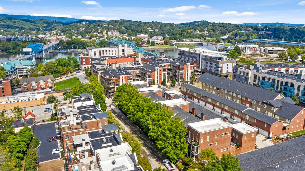 More Photos Of 442 Cherokee Blvd, Chattanooga Land For Sale