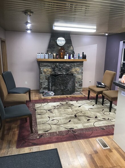 More Photos Of 904 E Pulaski Hwy, Elkton General Retail For Sale