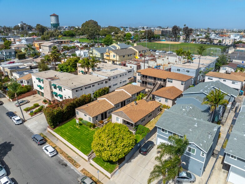 Primary Photo Of 4053-4055 Hamilton St, San Diego Apartments For Sale