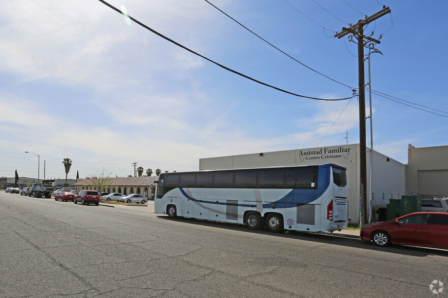 More Photos Of 280 Avenida Campillo, Calexico Flex For Lease