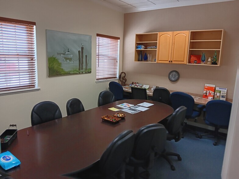 More Photos Of 1000 S Tamiami Trl, Venice Office For Sale