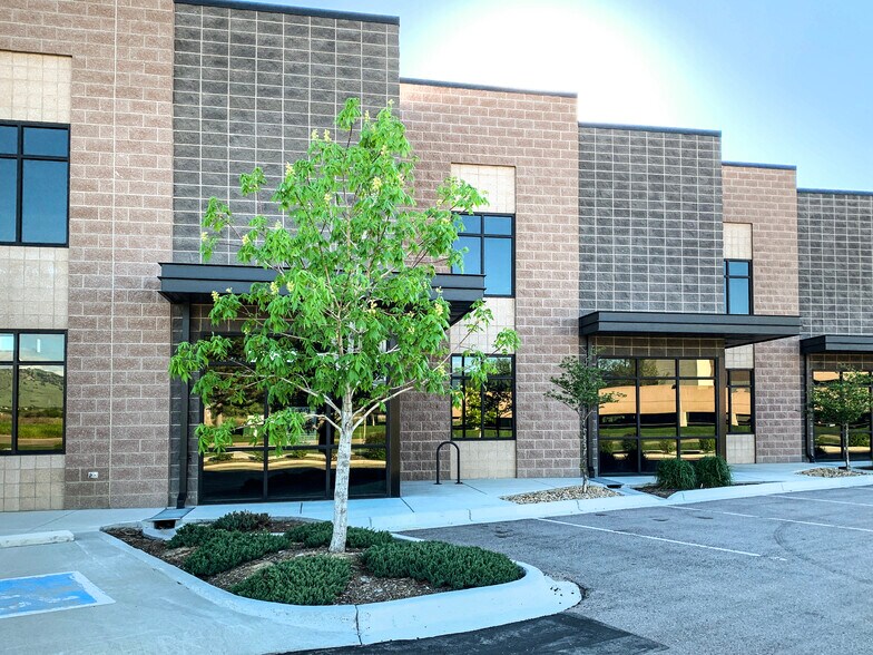 More Photos Of 6035 Longbow Dr, Boulder Light Distribution For Lease